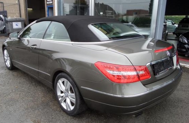 Left hand drive MERCEDES E CLASS E 200 CGI BE CONVERTIBLE